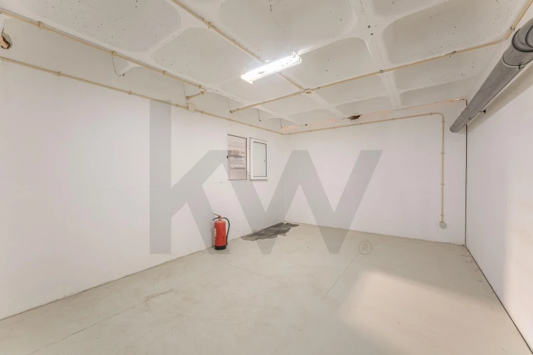 Armazém para Arrendamento em Caniço Foto 9