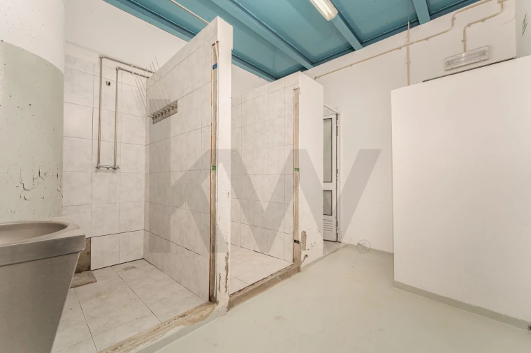 Armazém para Arrendamento em Caniço Foto 15