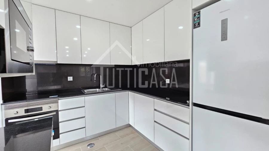 Moradia T2 para Venda em Venda do Pinheiro e Santo Estêvão das Galés Foto 6