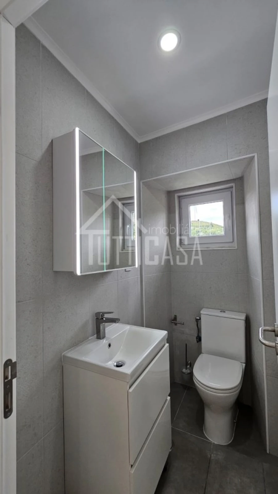 Moradia T2 para Venda em Venda do Pinheiro e Santo Estêvão das Galés Foto 17