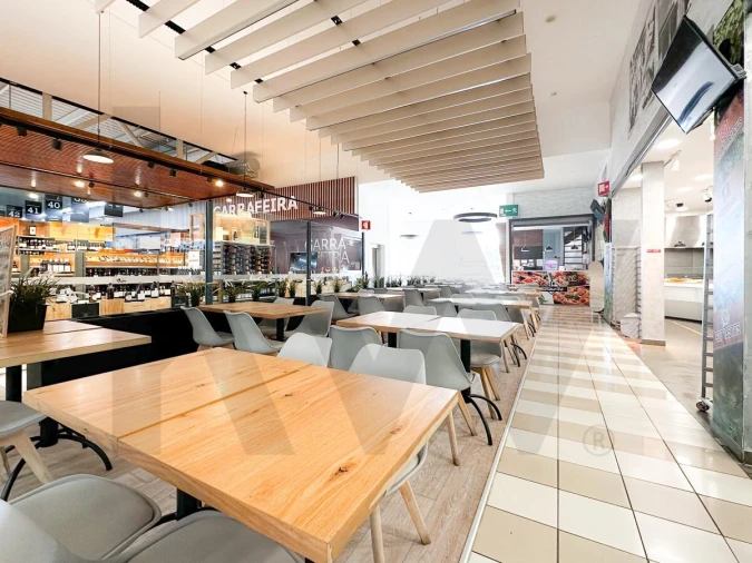 Negócio para Trespasse em Santa Iria de Azoia, São João da Talha e Bobadela Foto 4