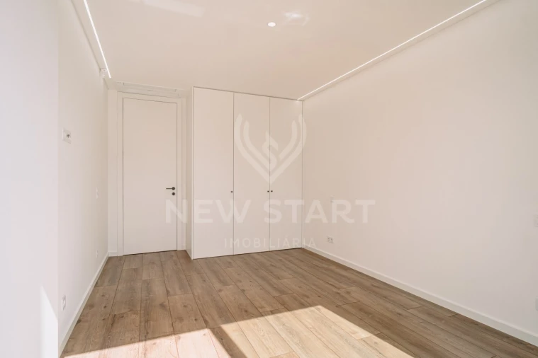 Moradia T3 para Venda em Moncarapacho e Fuseta Foto 9