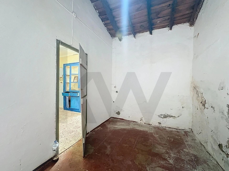 Moradia T4 para Venda em Cuba Foto 24