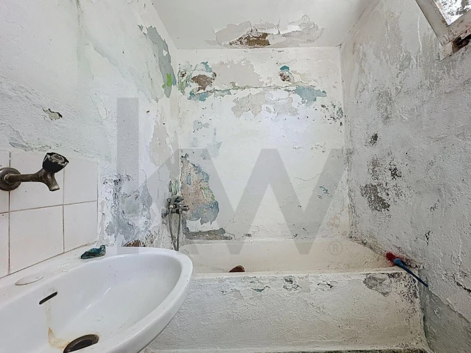 Moradia T4 para Venda em Cuba Foto 31