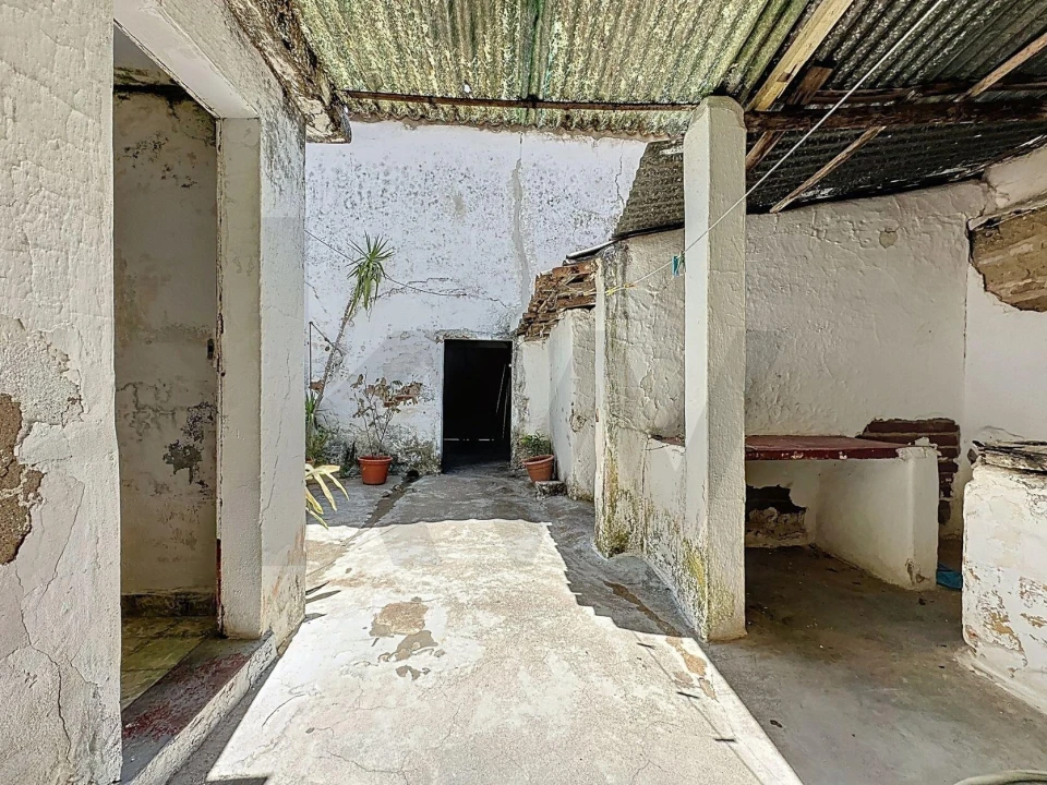 Moradia T4 para Venda em Cuba Foto 35