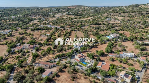 Moradia T3 para Venda em Loule (São Clemente)