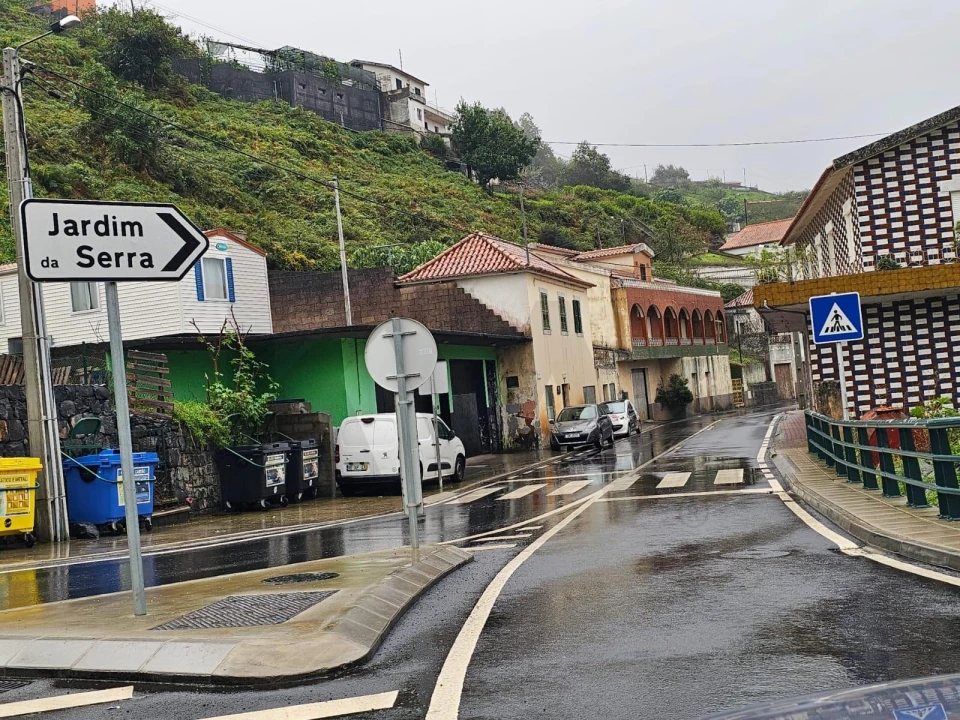 Loja para Arrendamento em Jardim da Serra Foto 3