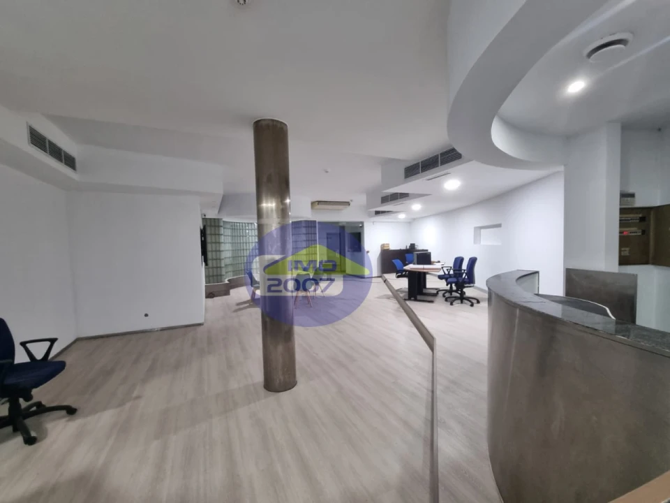 Loja para Arrendamento em Grijó e Sermonde Foto 3