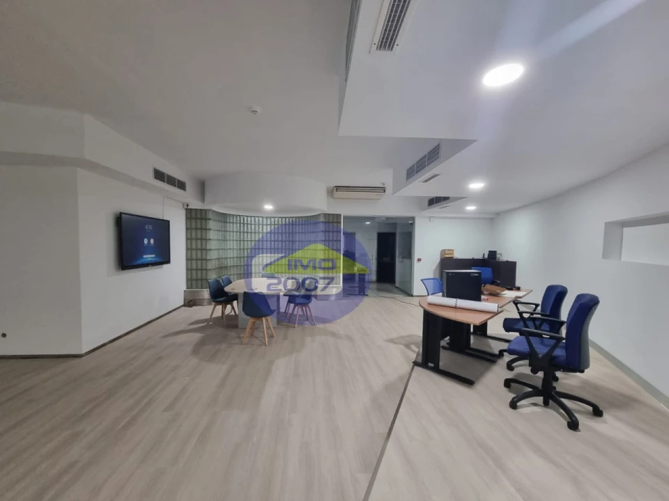 Loja para Arrendamento em Grijó e Sermonde Foto 9