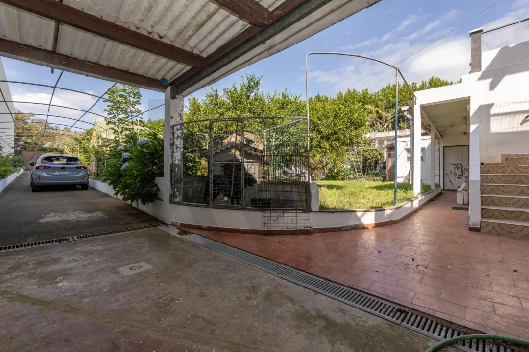 Moradia T5 para Venda em Lagoa (Nossa Senhora do Rosario) Foto 5