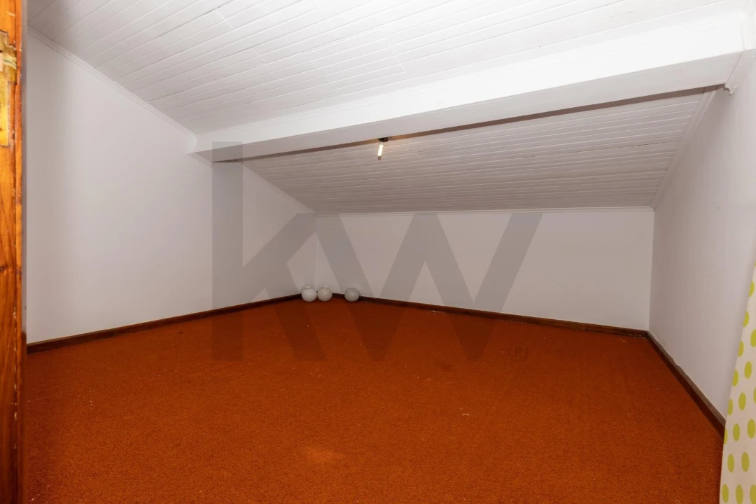 Moradia T5 para Venda em Lagoa (Nossa Senhora do Rosario) Foto 39