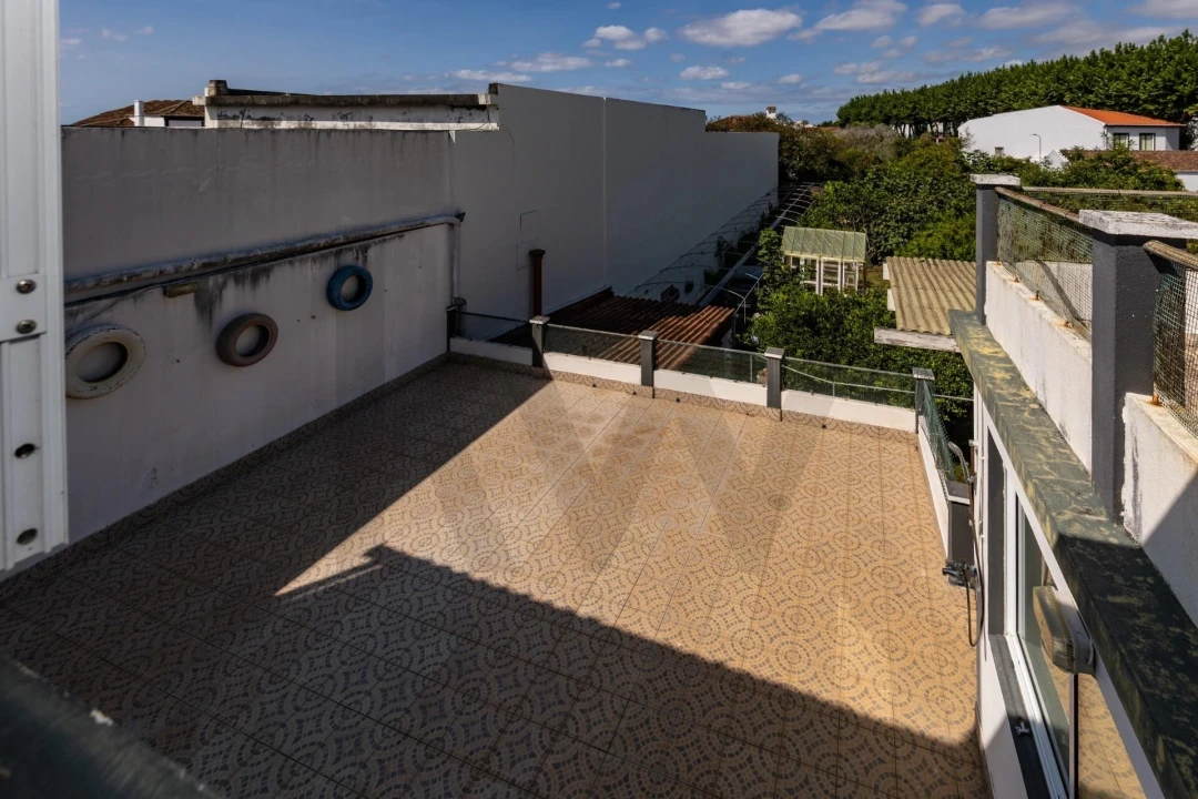 Moradia T5 para Venda em Lagoa (Nossa Senhora do Rosario) Foto 35