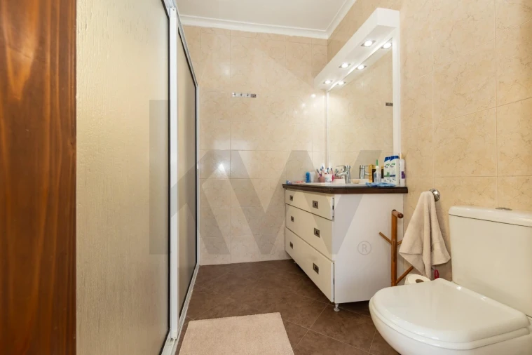 Moradia T5 para Venda em Lagoa (Nossa Senhora do Rosario) Foto 17