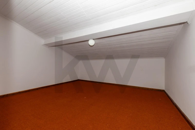 Moradia T5 para Venda em Lagoa (Nossa Senhora do Rosario) Foto 41