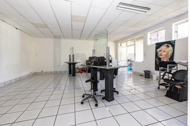 Moradia T5 para Venda em Lagoa (Nossa Senhora do Rosario) Foto 48