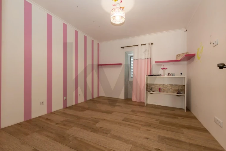 Moradia T5 para Venda em Lagoa (Nossa Senhora do Rosario) Foto 22