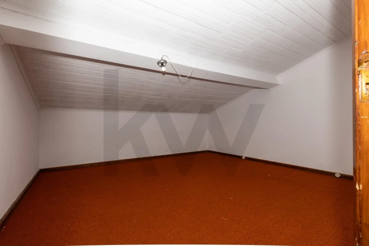 Moradia T5 para Venda em Lagoa (Nossa Senhora do Rosario) Foto 32