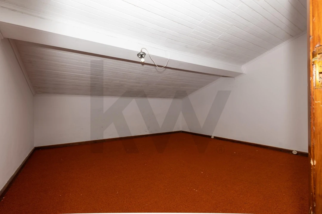 Moradia T5 para Venda em Lagoa (Nossa Senhora do Rosario) Foto 32