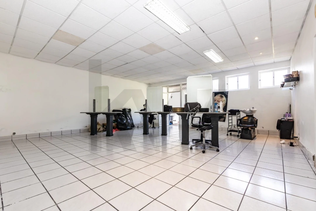 Moradia T5 para Venda em Lagoa (Nossa Senhora do Rosario) Foto 6