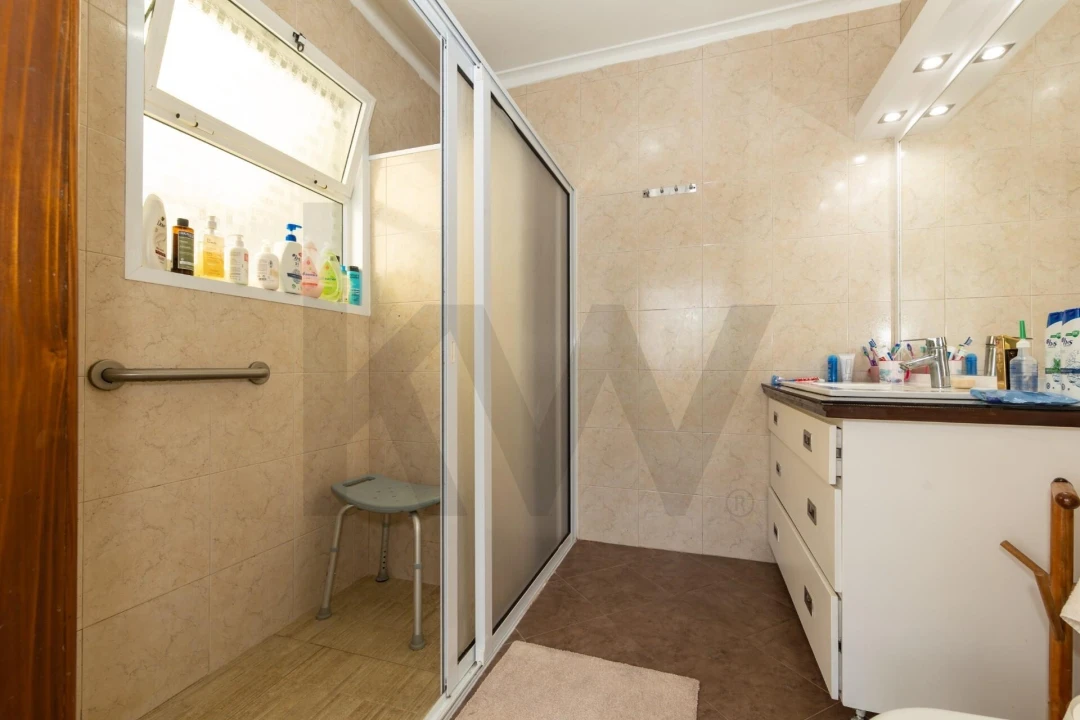 Moradia T5 para Venda em Lagoa (Nossa Senhora do Rosario) Foto 18