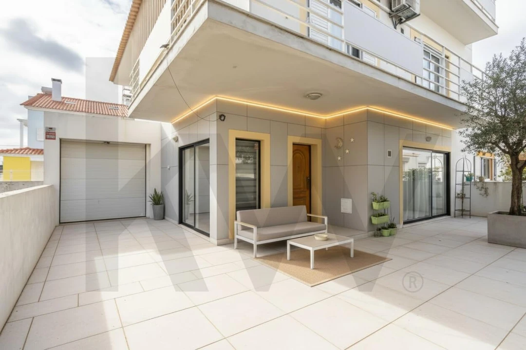 Moradia T4 para Venda em Alhos Vedros Foto 9