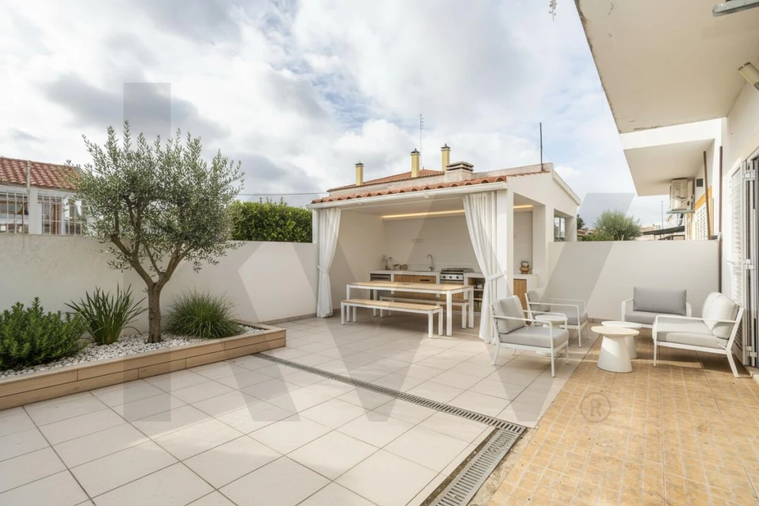 Moradia T4 para Venda em Alhos Vedros Foto 8