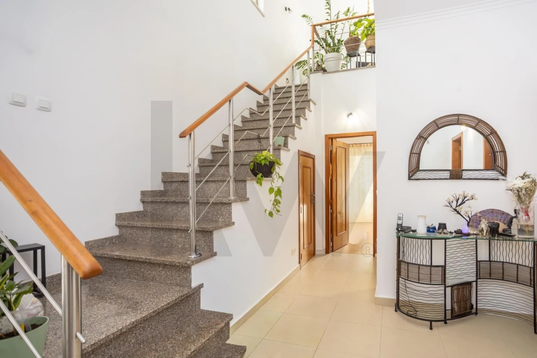 Moradia T4 para Venda em Alhos Vedros Foto 7