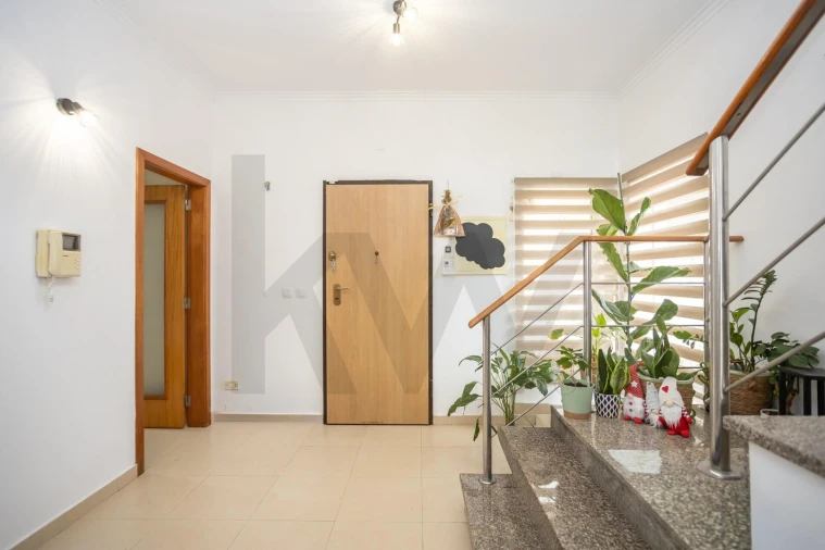 Moradia T4 para Venda em Alhos Vedros Foto 6