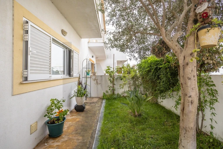 Moradia T4 para Venda em Alhos Vedros Foto 29