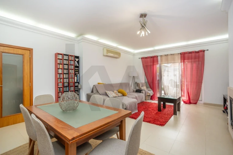 Moradia T4 para Venda em Alhos Vedros Foto 3