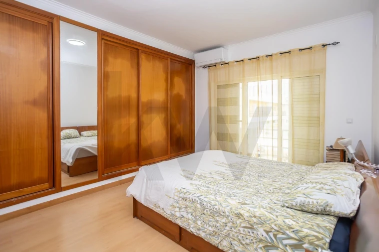 Moradia T4 para Venda em Alhos Vedros Foto 5