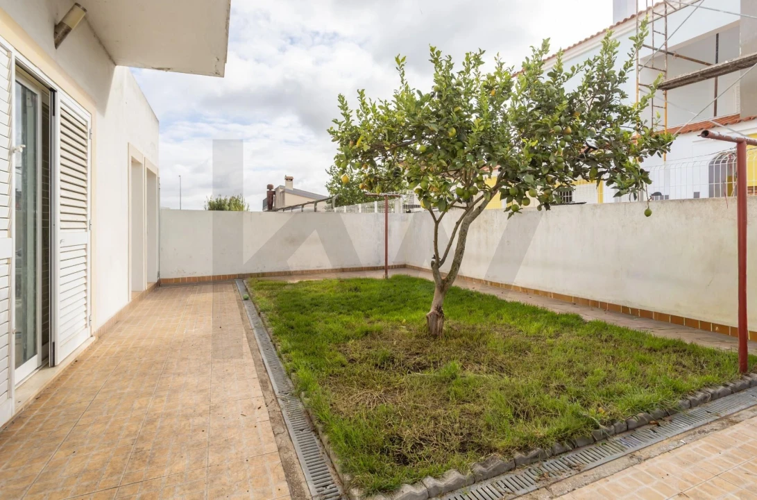 Moradia T4 para Venda em Alhos Vedros Foto 30