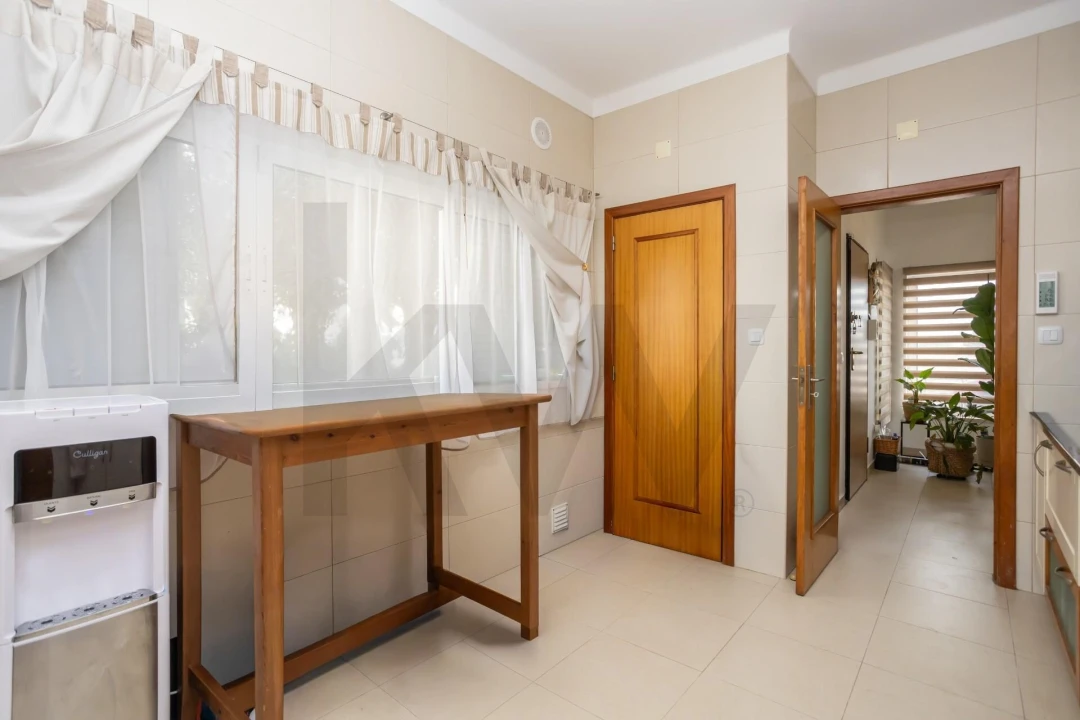 Moradia T4 para Venda em Alhos Vedros Foto 10