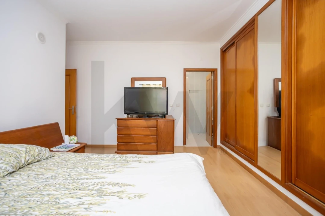 Moradia T4 para Venda em Alhos Vedros Foto 15