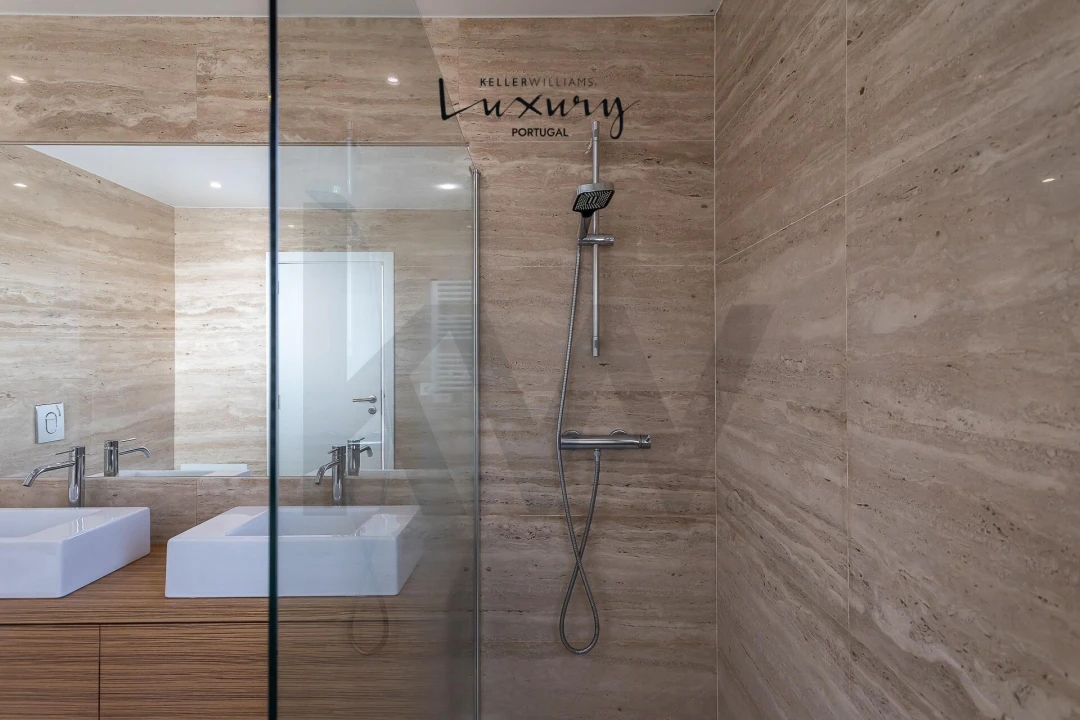 Moradia T5 para Venda em Algés, Linda-A-Velha e Cruz Quebrada-Dafundo Foto 54