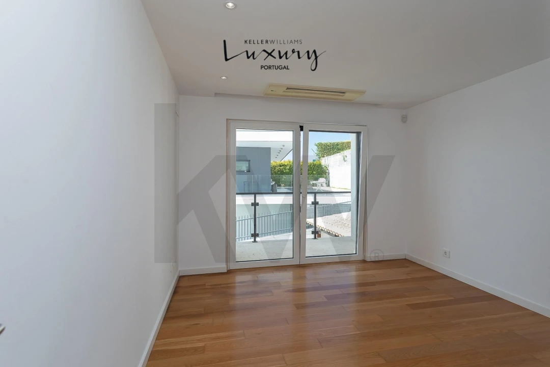 Moradia T5 para Venda em Algés, Linda-A-Velha e Cruz Quebrada-Dafundo Foto 43