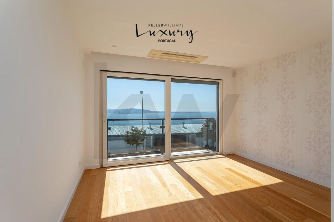 Moradia T5 para Venda em Algés, Linda-A-Velha e Cruz Quebrada-Dafundo Foto 64