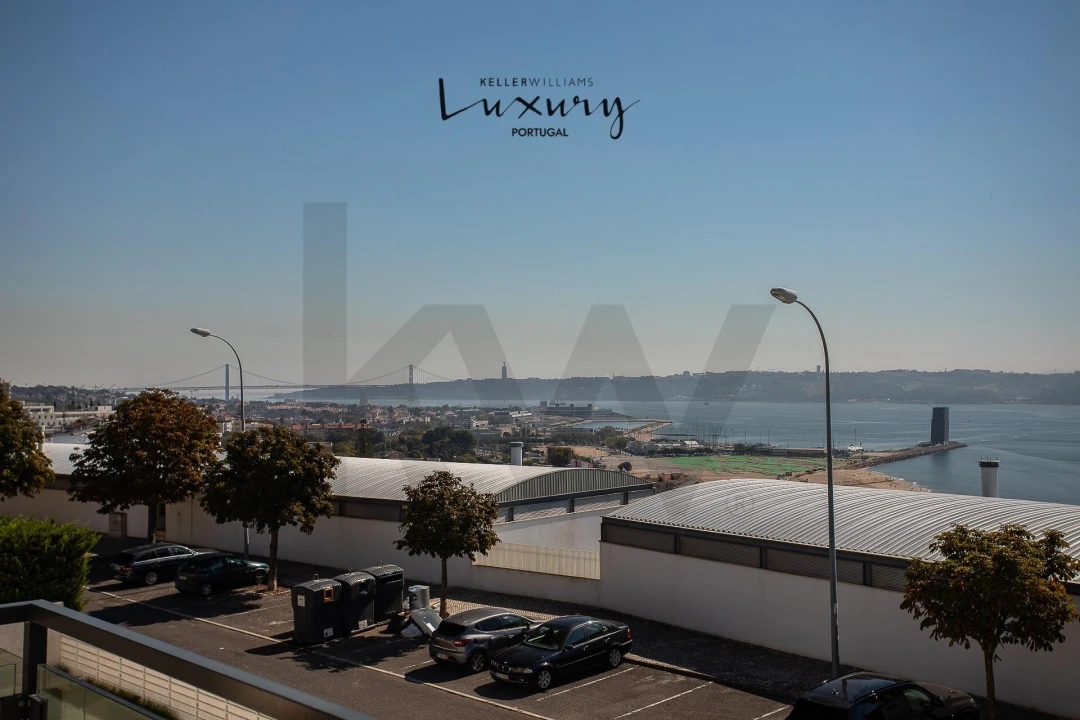 Moradia T5 para Venda em Algés, Linda-A-Velha e Cruz Quebrada-Dafundo Foto 57