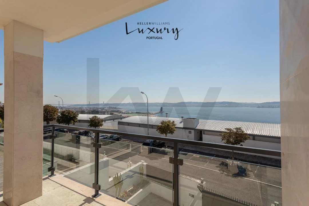 Moradia T5 para Venda em Algés, Linda-A-Velha e Cruz Quebrada-Dafundo Foto 56