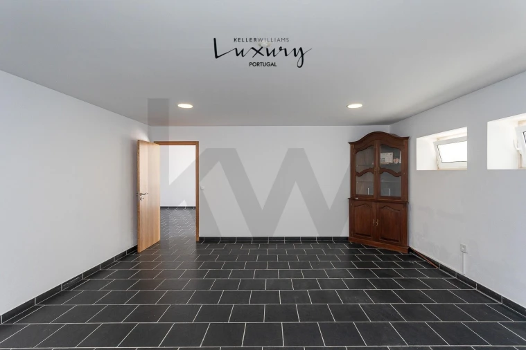 Moradia T5 para Venda em Algés, Linda-A-Velha e Cruz Quebrada-Dafundo Foto 77