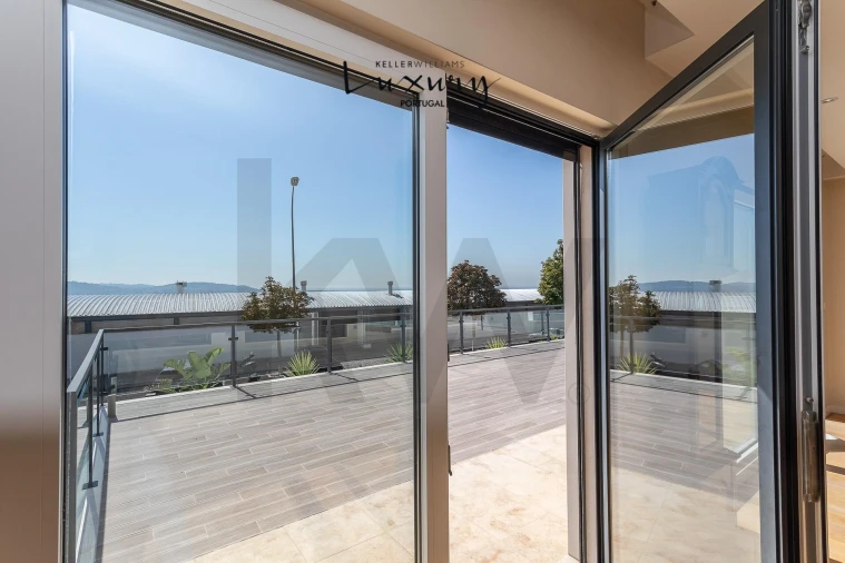 Moradia T5 para Venda em Algés, Linda-A-Velha e Cruz Quebrada-Dafundo Foto 21