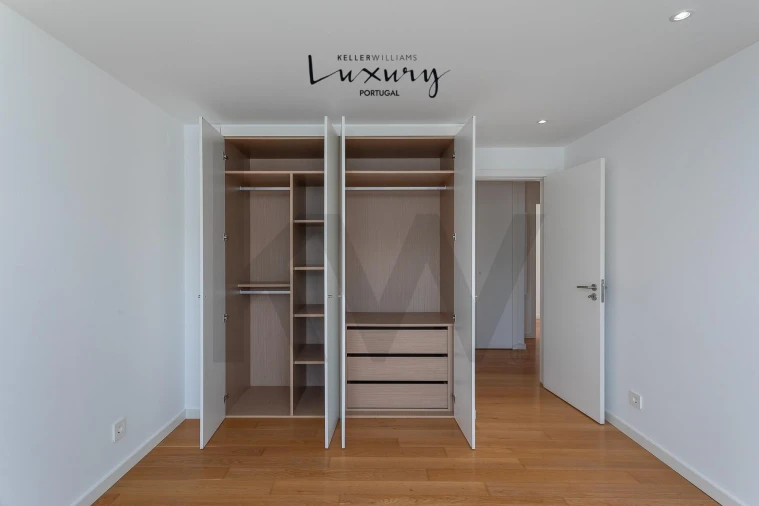 Moradia T5 para Venda em Algés, Linda-A-Velha e Cruz Quebrada-Dafundo Foto 47