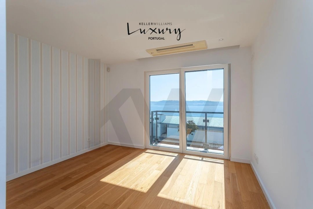 Moradia T5 para Venda em Algés, Linda-A-Velha e Cruz Quebrada-Dafundo Foto 60