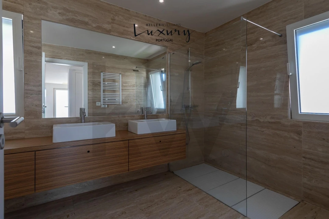 Moradia T5 para Venda em Algés, Linda-A-Velha e Cruz Quebrada-Dafundo Foto 52