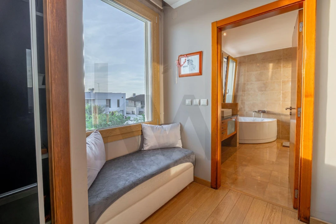 Moradia T4 para Venda em Almargem do Bispo, Pêro Pinheiro e Montelavar Foto 26