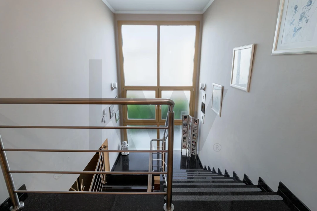 Moradia T4 para Venda em Almargem do Bispo, Pêro Pinheiro e Montelavar Foto 32