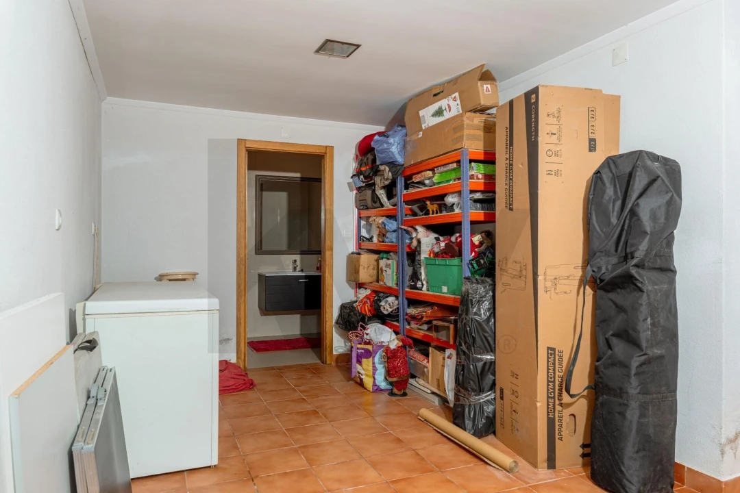 Moradia T4 para Venda em Almargem do Bispo, Pêro Pinheiro e Montelavar Foto 50