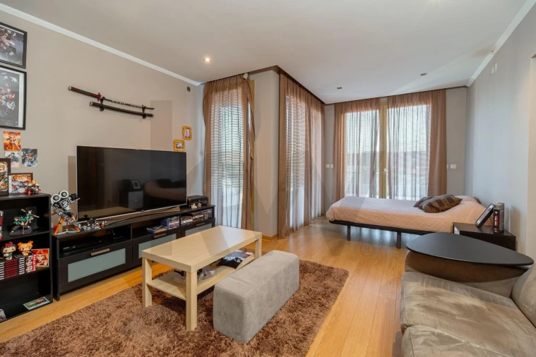 Moradia T4 para Venda em Almargem do Bispo, Pêro Pinheiro e Montelavar Foto 19