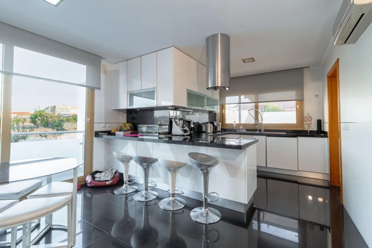 Moradia T4 para Venda em Almargem do Bispo, Pêro Pinheiro e Montelavar Foto 38