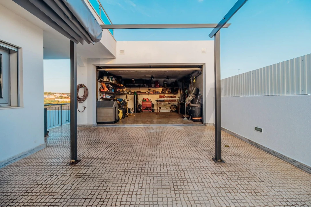 Moradia T4 para Venda em Almargem do Bispo, Pêro Pinheiro e Montelavar Foto 12